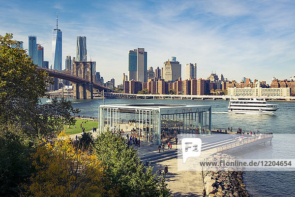 USA  New York City  skyline and Brooklyn Bridge with Jane's Carousel