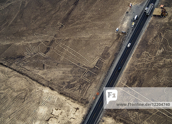 Die Eidechsen-Geoglyphe  Luftaufnahme  Nazca  UNESCO-Weltkulturerbe  Region Ica  Peru  Südamerika
