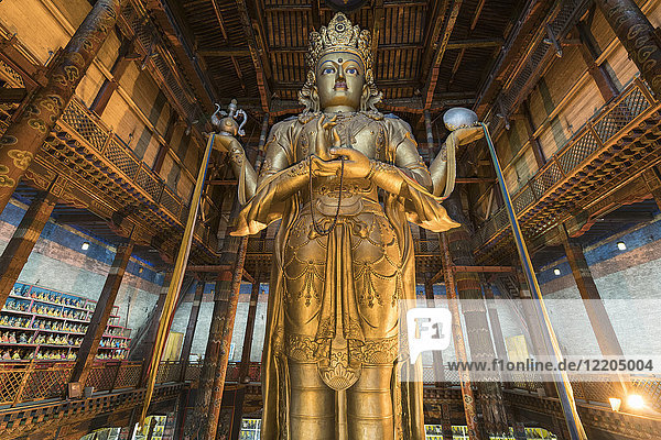 Avalokitesvara-Statue im Gandan-Kloster  Ulan Bator  Mongolei  Zentralasien  Asien