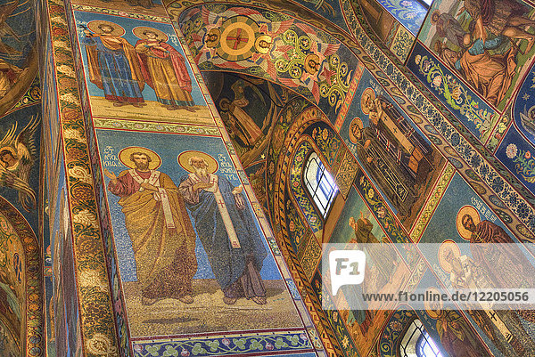 Decken- und Wandfresken  Kirche auf vergossenem Blut (Auferstehungskirche unseres Erlösers)  UNESCO-Weltkulturerbe  St. Petersburg  Russland  Europa