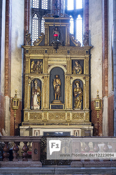 Italien  Venetien  Venedig  Kirche Santa Maria Gloriosa dei Frari  Kapelle Johannes der Täufer  Johannes der Täufer  Donatello  1438