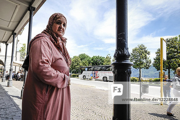 Italien  Piemont  Intra-Verbanien  islamische Frau