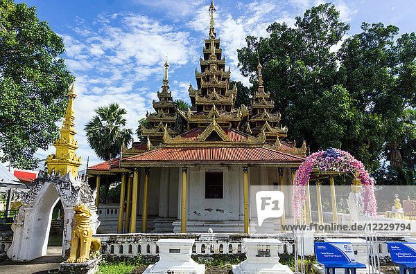 Asien  Thailand  Lampang  Wat Sri Chum-Tempel