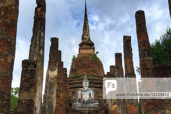 Asien  Thailand  Sukhothai Historical Park  Wat Sa Si Tempel