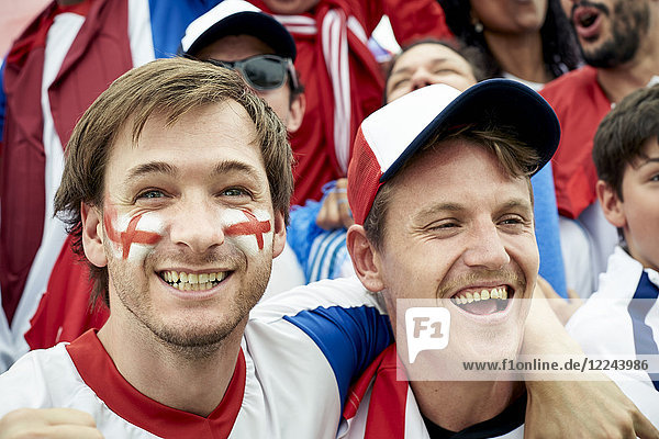 Britische Fußballfans beim Fußballspiel