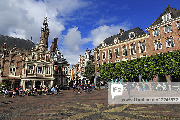 Rathaus  Grote Markt (Zentraler Platz)  Haarlem  Niederlande  Europa
