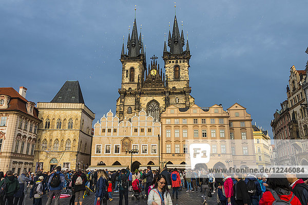 Old Town Square  UNESCO World Heritage Site  Prague  Czech Republic  Europe