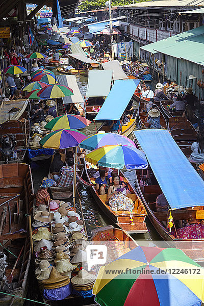 Schwimmender Markt Dumnoen Saduak  Bangkok  Thailand  Südostasien  Asien