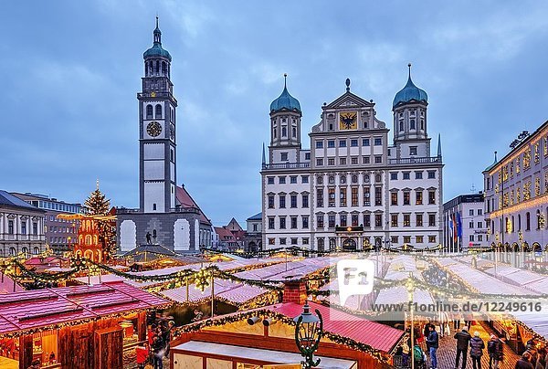 Christmas market  Perlach Tower and Town Hall  Rathausplatz  at dusk  Augsburg  Swabia  Bavaria  Germany  Europe