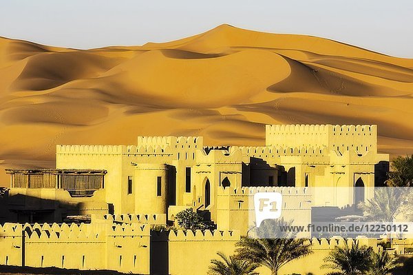 Hotel Qasr Al Sarab  sand dunes of Rub Al Khali Desert in the background  Abu Dhabi  United Arab Emirates  Middle East  Asia