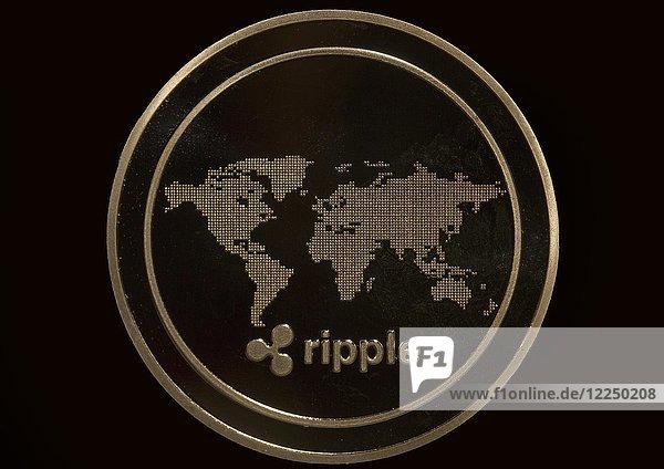 Rückseite der Kryptowährung Ripple  Goldmünze  Studioaufnahme  Ausschnitt