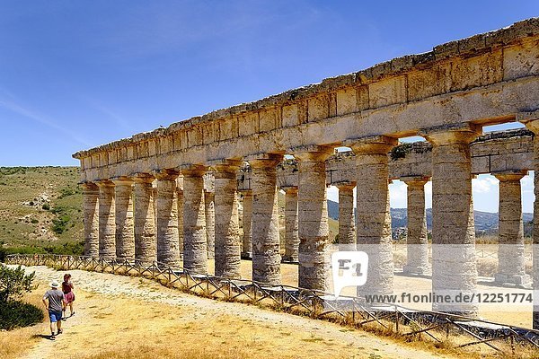 Griechische Tempelanlage Segesta  Provinz Trapani  Sizilien  Italien  Europa