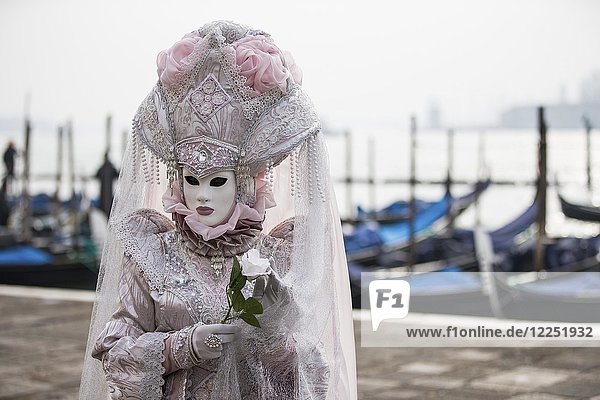 Woman in historical costume  Carnival costume  Carnival in Venice  Italy  Europe