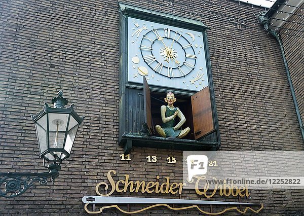 Schneider-Wibbel-Spieluhr  Düsseldorf  Nordrhein-Westfalen  Deutschland  Europa