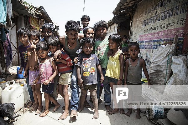Group of children in the slum at the Ghazipur garbage dump  New Delhi  India  Asia