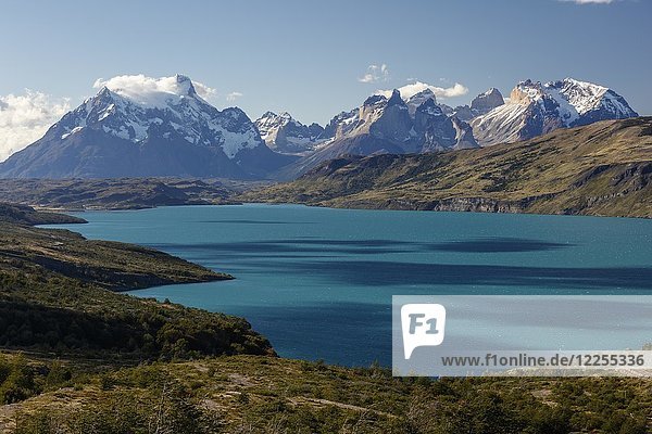 Turquoise glacial lake Lago del Toro in front of the mountain range Cuernos del Paine  National Park Torres del Paine  Patagonia  Chile  South America