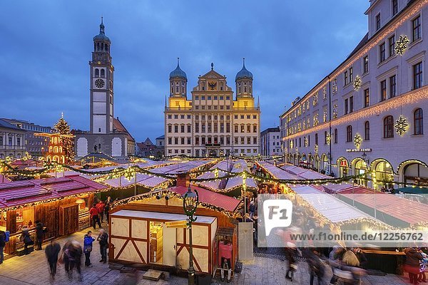 Christmas market  Perlach Tower and Town Hall  Rathausplatz  at dusk  Augsburg  Swabia  Bavaria  Germany  Europe