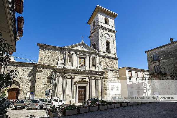 Dom  Cattedrale dei Santi Nazario  Trivento  Molise  Italien  Europa