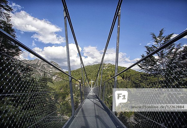 Hängebrücke Highline 179  bei Reutte  Tirol  Österreich  Europa