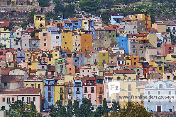 Italien  Sardinien  Bosa  Altstadt  bunte Häuser