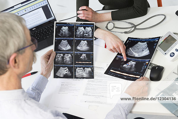 Ultraschalluntersuchung des Abdomens (Leber  Gallenwege und Bauchspeicheldrüse).