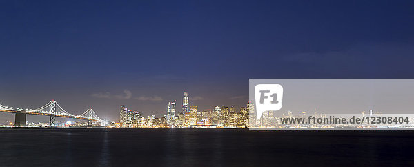 USA  California  San Francisco  Golden Gate Bridge  Skyline at night  seen from Treasure Island