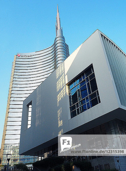 Italien  Lombardei  Mailand  Porta Nuova  Unicredit-Turm  entworfen von Cesar Pelli