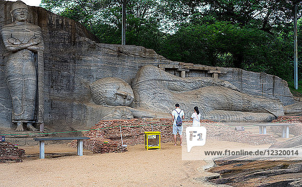 Buddha statues  Gal Vihara at Polonnaruwa  UNESCO World Heritage Site  Sri Lanka  Asia