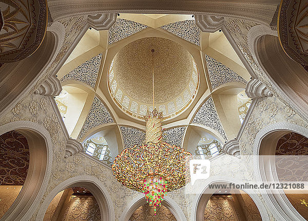 Große Moschee Sheikh Zayed bin Sultan Al Nahyan  Innenansicht  Abu Dhabi  Vereinigte Arabische Emirate  Naher Osten