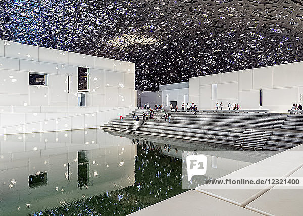 Louvre-Museum  innen  Abu Dhabi  Vereinigte Arabische Emirate  Naher Osten