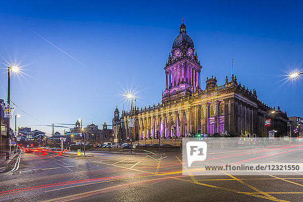 View of Leeds Town Hall at Christmas  Leeds  Yorkshire  England  United Kingdom  Europe