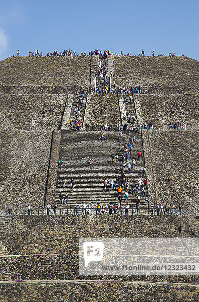 Sonnenpyramide  Archäologische Zone von Teotihuacan; Bundesstaat Mexiko  Mexiko