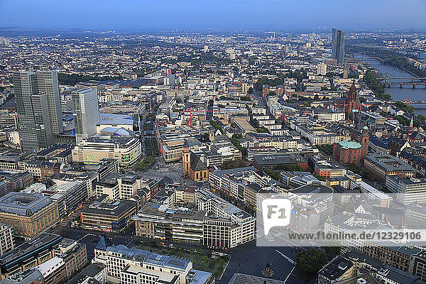 Deutschland  Hessen  Frankfurt am Main  Stadtzentrum  Luftaufnahme  Panorama
