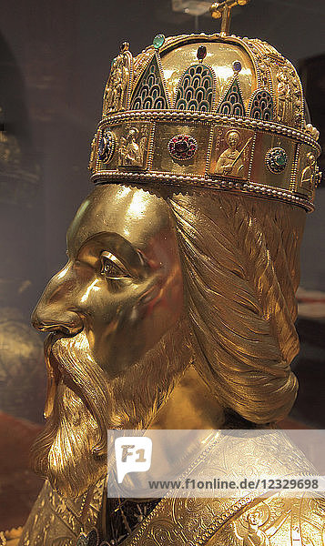 Rumänien  Crisana  Oradea  römisch-katholische Kathedrale  Museum  St. Ladislaus  ungarischer König  Statue