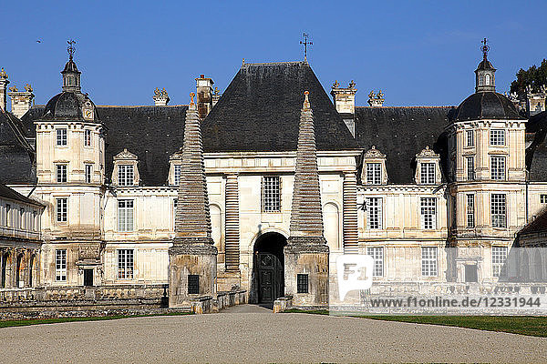 Frankreich  Bourgogne Franche Comte  Departement Yonne (89)Tanlay  Schloss Tanlay