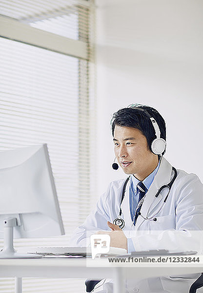 Japanese doctor working remotely