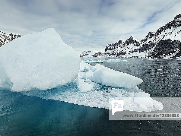 Norway  Spitsbergen  Prins Karls Forland  iceberg