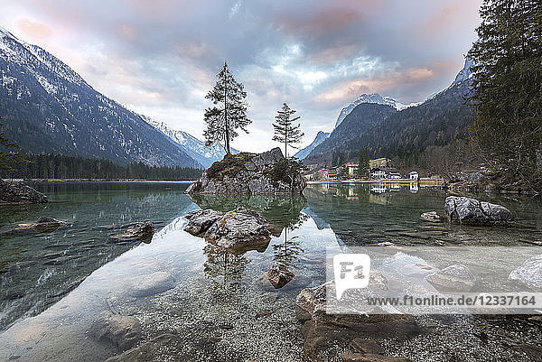 Germany  Bavaria  Berchtesgaden Alps  Lake Hintersee in the morning
