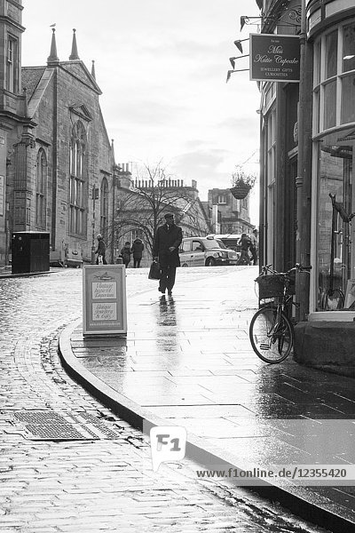 Edimburgh old town in a rainy day   Scotland. UK.