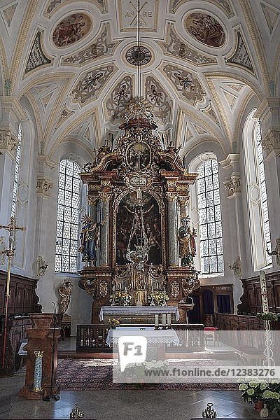 Altarraum  Hochaltar  Pfarrkirche St. Andreas im Leitzachtal  Elbach bei Fischbachau  Oberbayern  Bayern  Deutschland  Europa