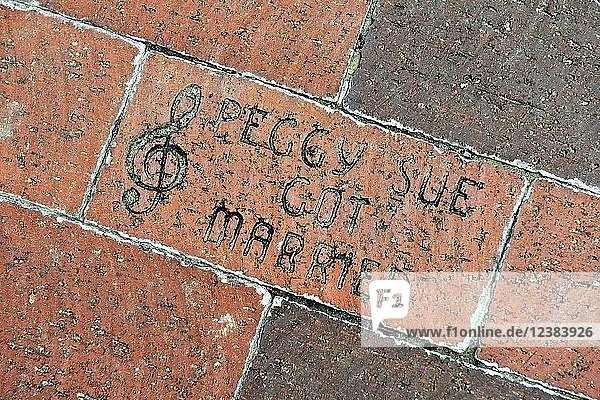 Walk of Fame  Peggy Sue-Song von Buddy Holly in Bodenfliesen verewigt  Lubbock  Texas  USA  Nordamerika