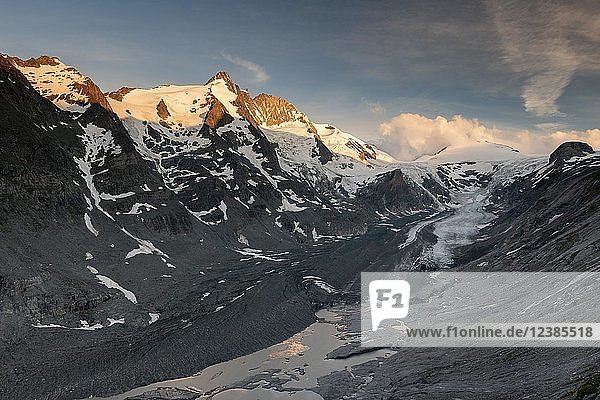 First morning light at the Grossglockner  Hohe Tauern  Pasterze  Carinthia  Austria  Europe