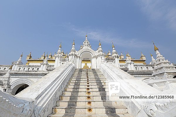 Atumashi Kyaung buddhistisches Kloster  Mandalay  Myanmar  Asien