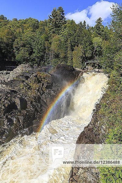 Canyon Sainte-Anne  Sainte-Anne Waterfall with Rainbow  Sainte-Anne-du-Nord River  Beaupré  Québec Province  Canada  North America