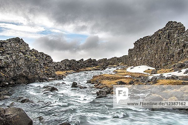 Fluss Öxará  Thingvellir-Nationalpark  Goldener Kreis  Südliche Region  Island  Europa