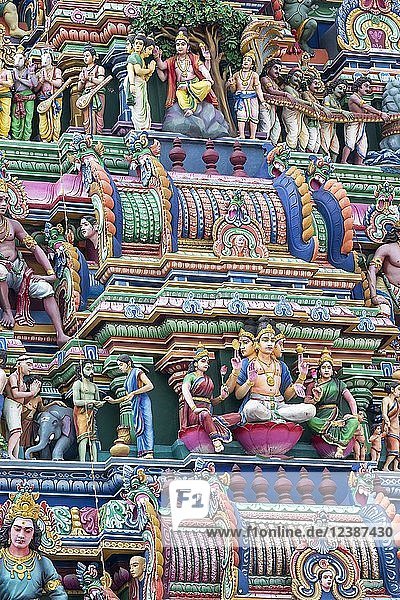 Detail  hindu figures on Arulmigu Kapaleeswarar Temple  Chennai  Tamil Nadu  India  Asia