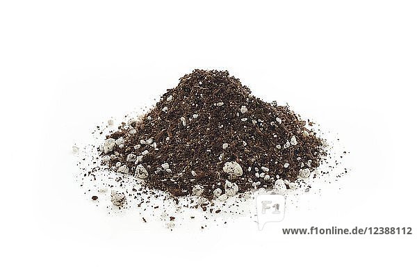 Keimmedien oder erdlos wachsende Topfmischung aus Kokosnusskokos Vermiculit und Perlit Gartenbau Studioaufnahme weißer Hintergrund Freisteller