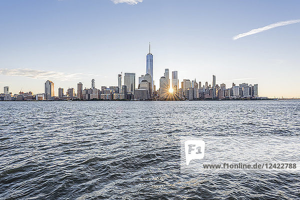 USA  New York City  Manhattan  New Jersey  cityscape at sunset