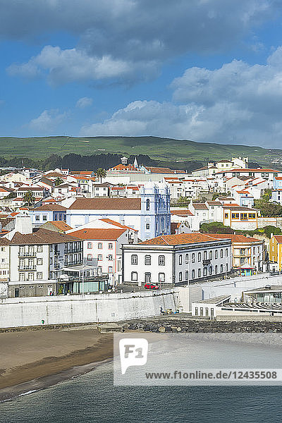Blick über die Stadt Angra do Heroismo  UNESCO-Weltkulturerbe  Insel Terceira  Azoren  Portugal  Atlantik  Europa