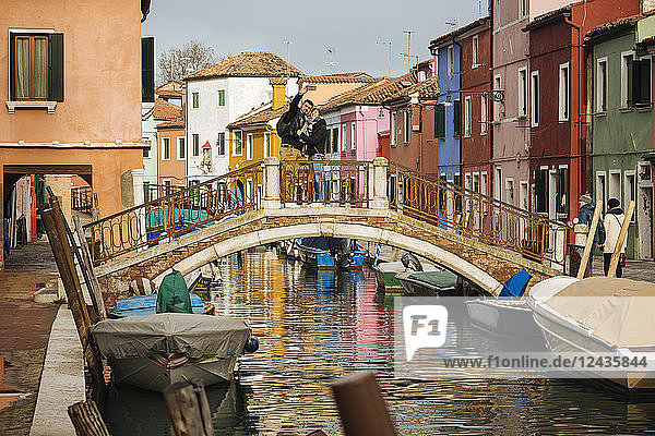 Kanal  Burano  Venedig  UNESCO-Weltkulturerbe  Provinz Venetien  Italien  Europa
